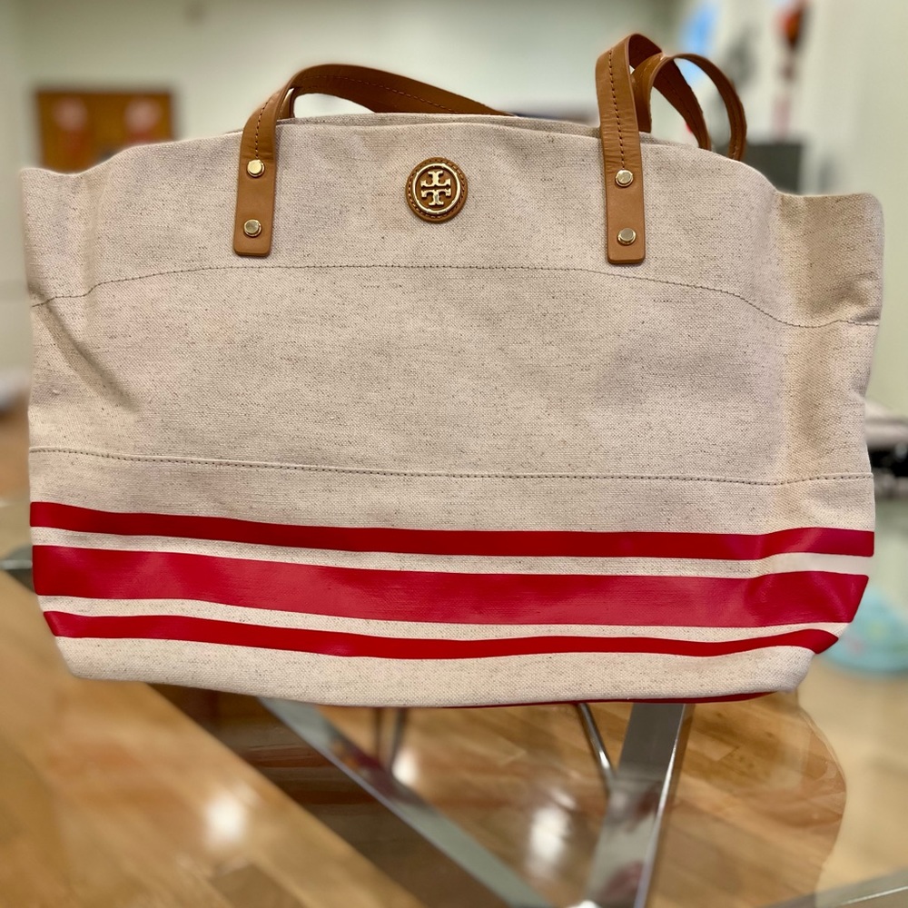 Like NEW Tory Burch Bag at super discounted price